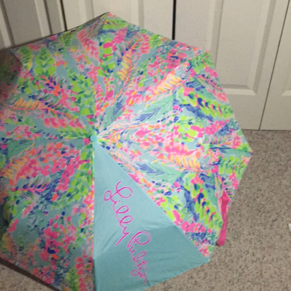 Brand new umbrella. Catch the wave.